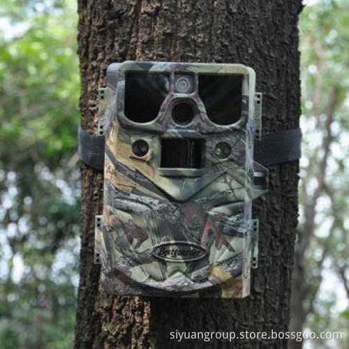 HD IR Hunting Camera with Automatic Shooting, 2/4x Digital Zoom, Time-lapse Plot Camera